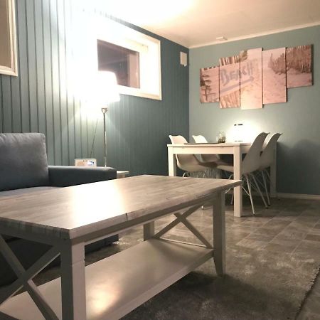 Beautiful apartment in central Leknes Extérieur photo