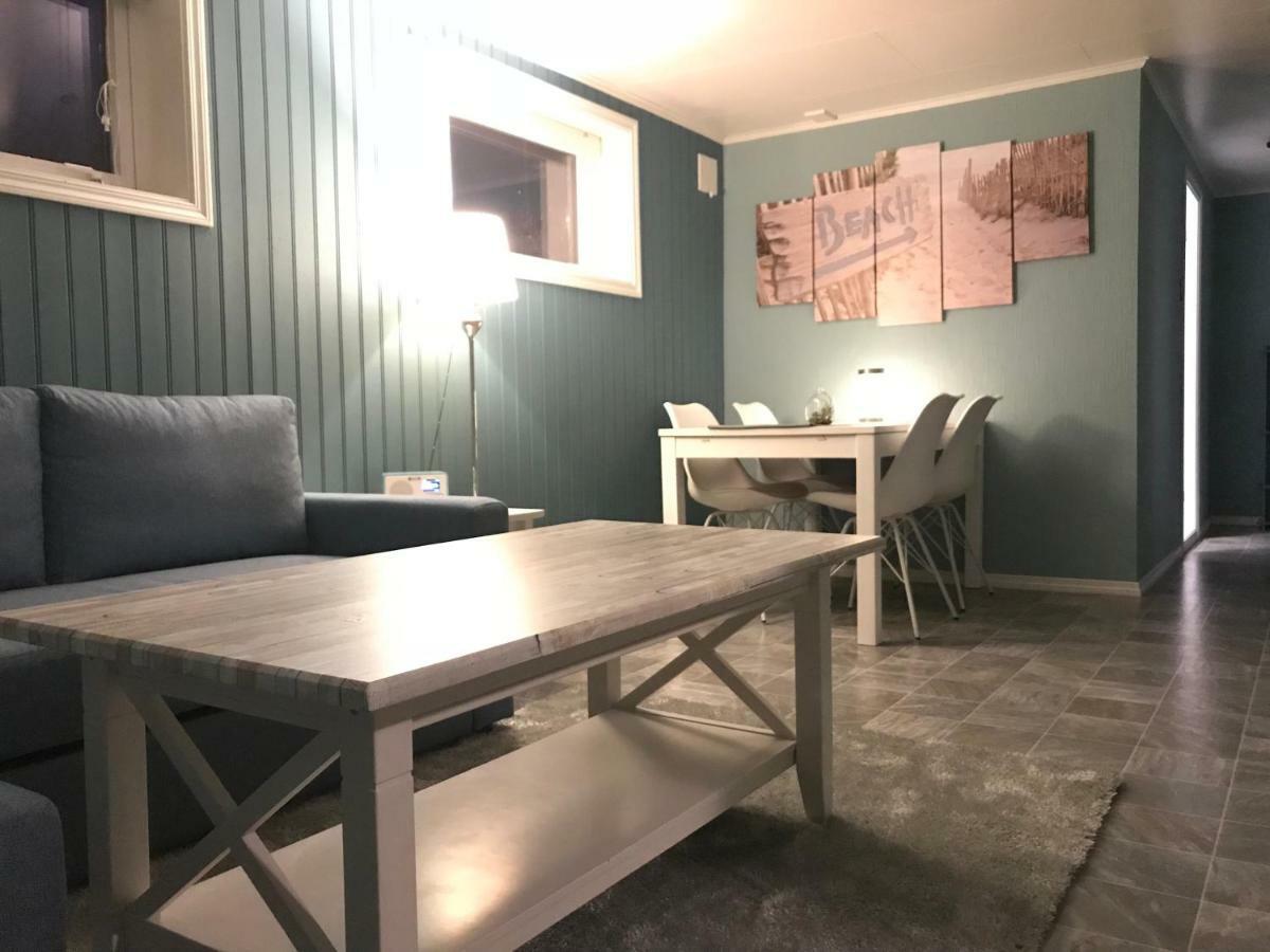 Beautiful apartment in central Leknes Extérieur photo